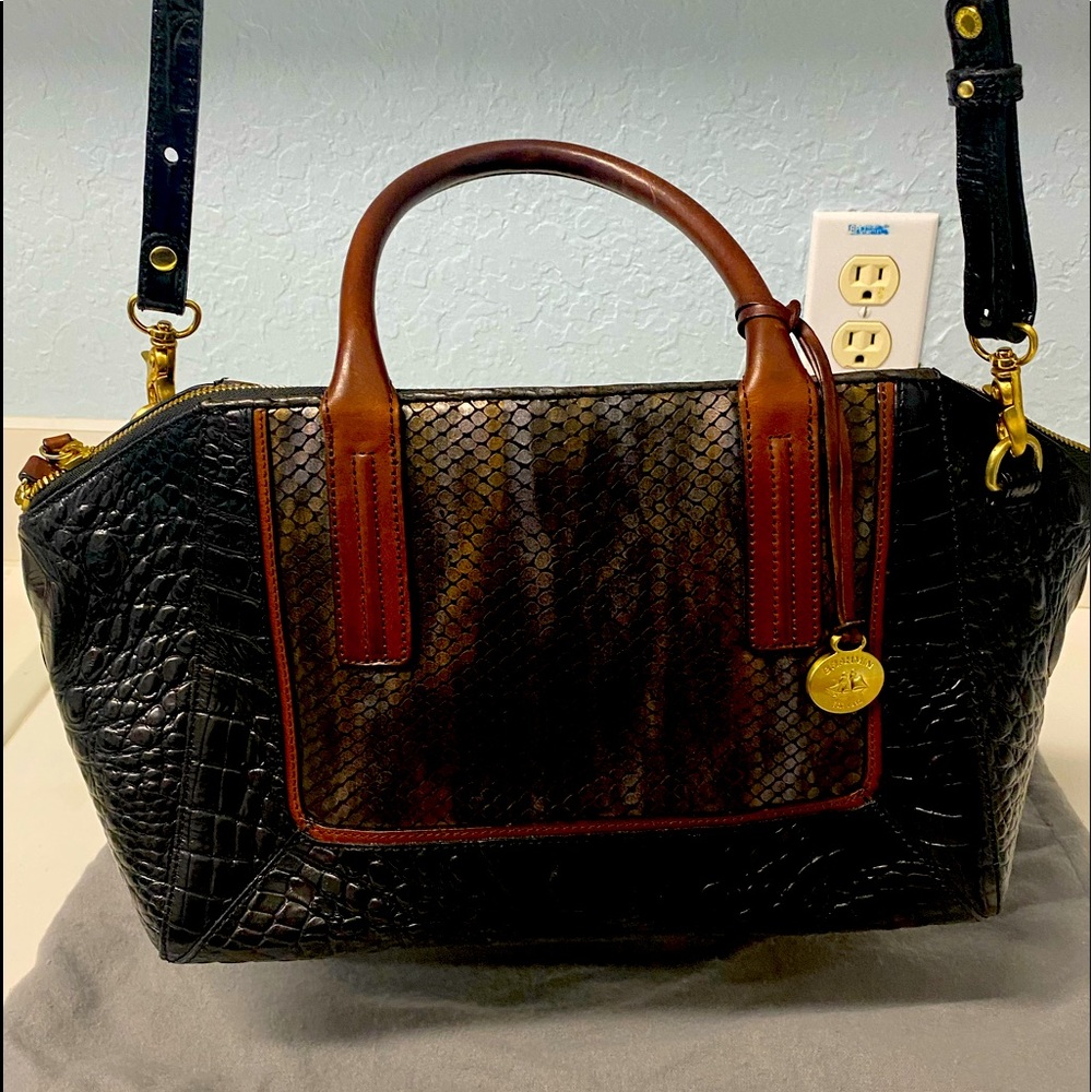 Brahmin shoulder bag. Beautiful colors.